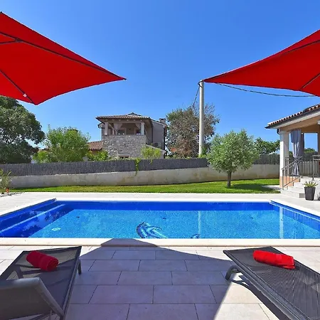 Holiday home Mit Privatpool Fuer 8 Personen Ca 130 Qm In Divsici, Istrien Suedkueste Von Istrien