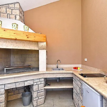 Holiday home Mit Privatpool Fuer 8 Personen Ca 130 Qm In Divsici, Istrien Suedkueste Von Istrien