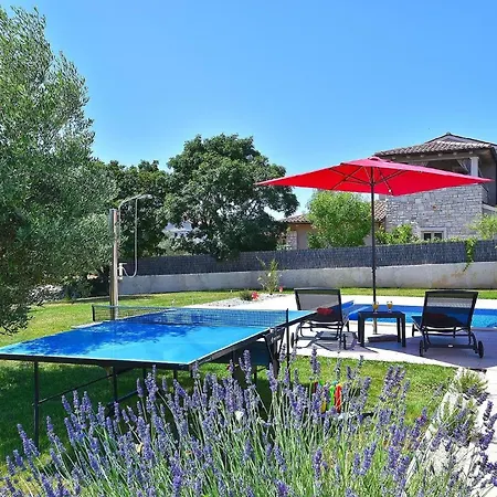 Mit Privatpool Fuer 8 Personen Ca 130 Qm In Divsici, Istrien Suedkueste Von Istrien Holiday home *